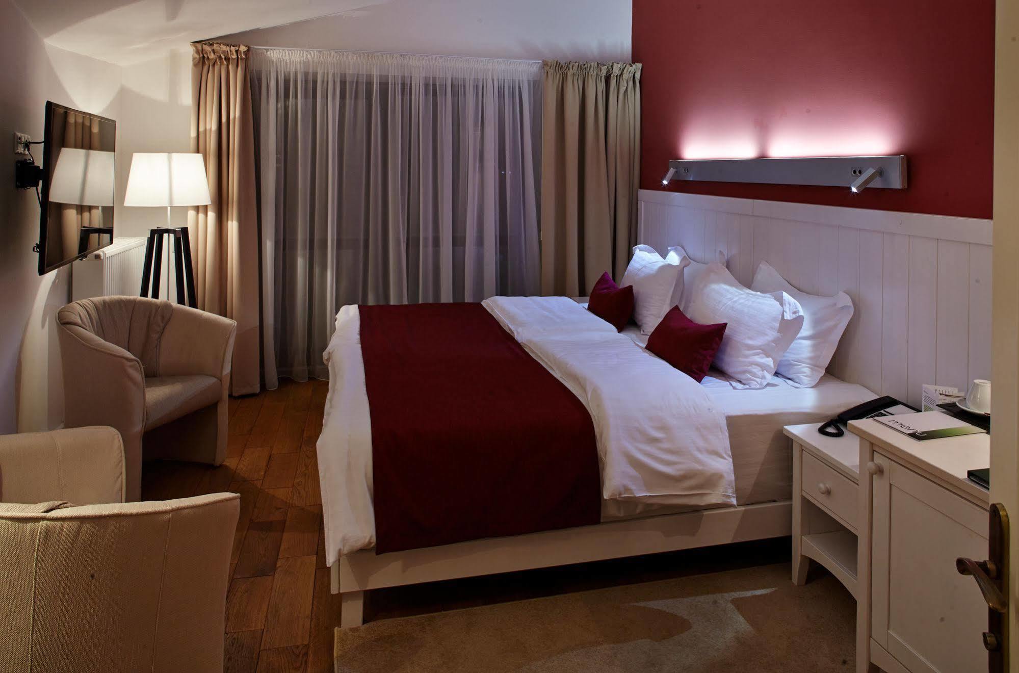 Rudolfo Hotel Lviv Luaran gambar